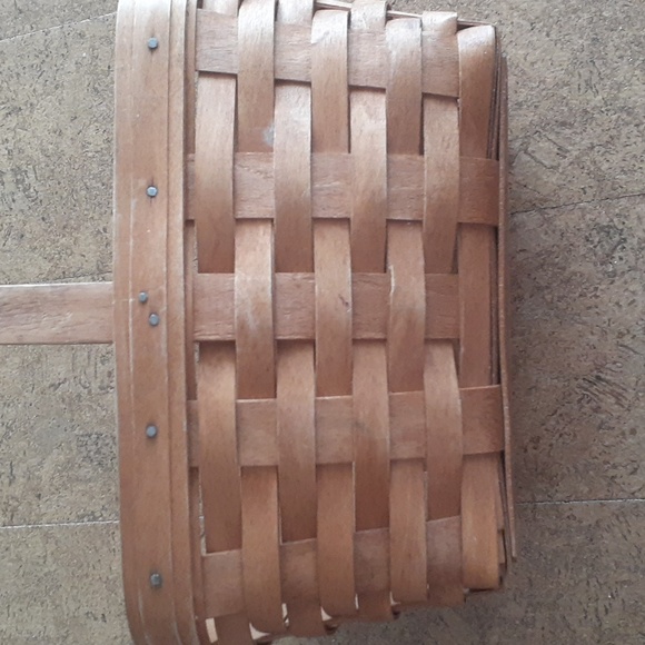 1993 Longaberger classic warm spring basket. - Picture 11 of 16